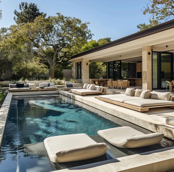 Manipura Luxury Ibiza Retreat 30th - 4th May 2025