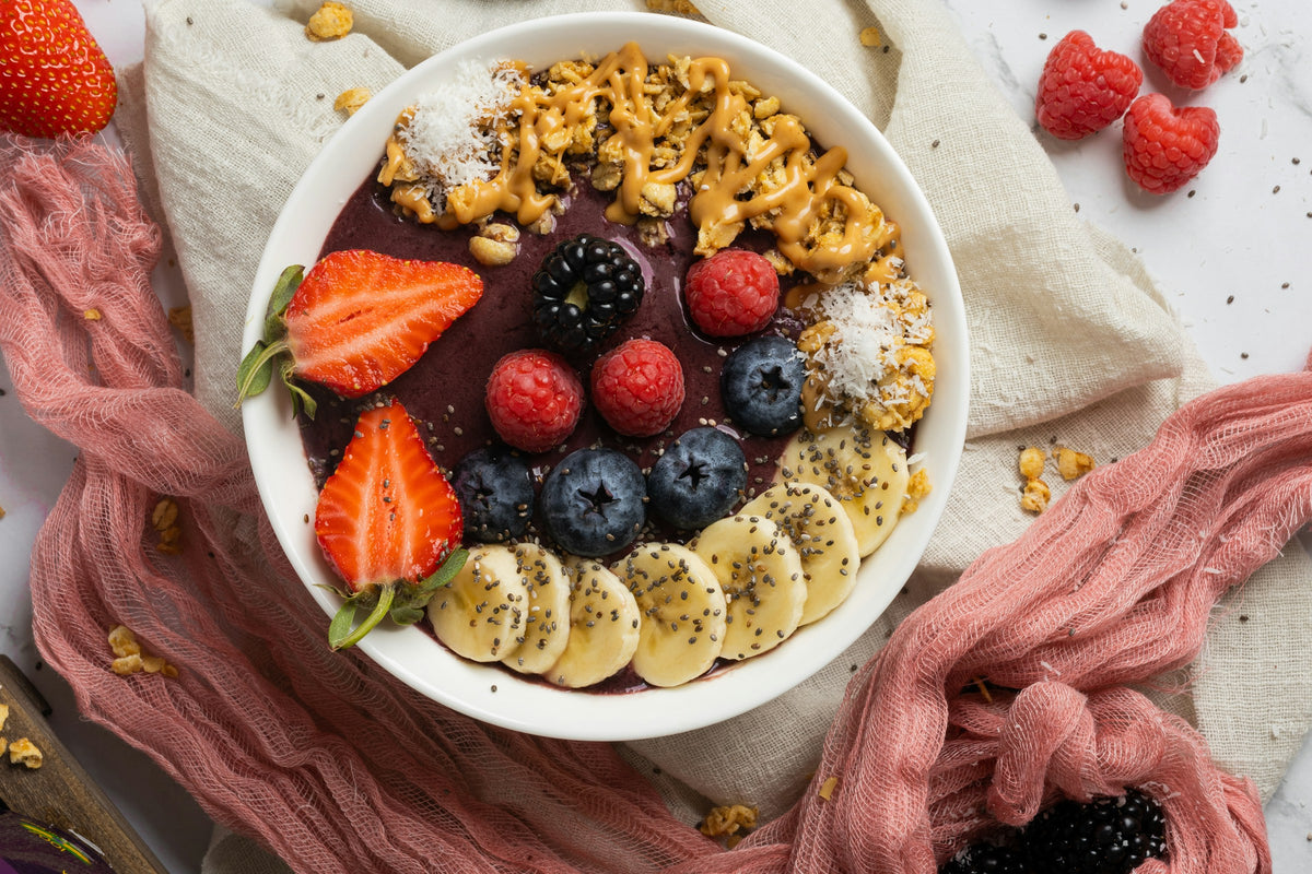 Organic smoothie bowl with fresh berries